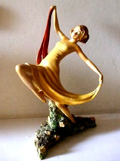 Jessie van Hallen's Springtime Statue